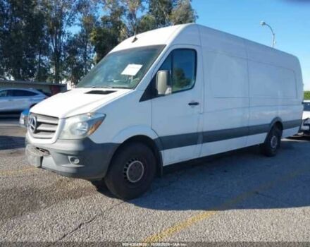 Белый Мерседес Sprinter, объемом двигателя 3 л и пробегом 168 тыс. км за 2500 $, фото 5 на Automoto.ua