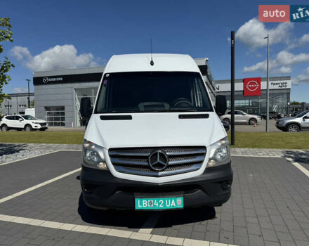 Белый Мерседес Sprinter, объемом двигателя 2.2 л и пробегом 370 тыс. км за 17700 $, фото 1 на Automoto.ua