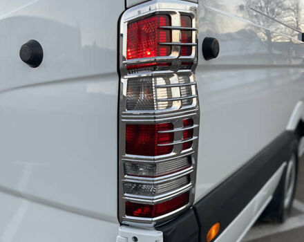 Белый Мерседес Sprinter, объемом двигателя 2.2 л и пробегом 320 тыс. км за 23500 $, фото 21 на Automoto.ua