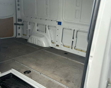 Белый Мерседес Sprinter, объемом двигателя 0 л и пробегом 245 тыс. км за 19800 $, фото 28 на Automoto.ua