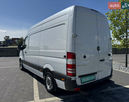 Белый Мерседес Sprinter, объемом двигателя 2.2 л и пробегом 370 тыс. км за 17700 $, фото 6 на Automoto.ua