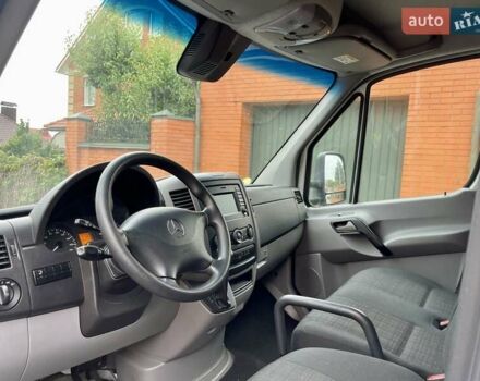 Белый Мерседес Sprinter, объемом двигателя 3 л и пробегом 270 тыс. км за 30999 $, фото 22 на Automoto.ua