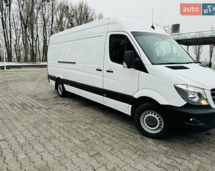 Белый Мерседес Sprinter, объемом двигателя 2.2 л и пробегом 340 тыс. км за 21500 $, фото 4 на Automoto.ua