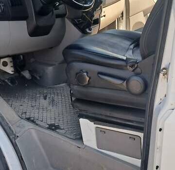 Белый Мерседес Sprinter, объемом двигателя 2.2 л и пробегом 316 тыс. км за 15500 $, фото 5 на Automoto.ua