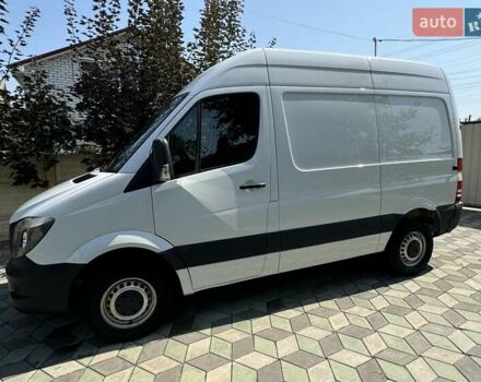 Белый Мерседес Sprinter, объемом двигателя 2.14 л и пробегом 176 тыс. км за 17952 $, фото 3 на Automoto.ua