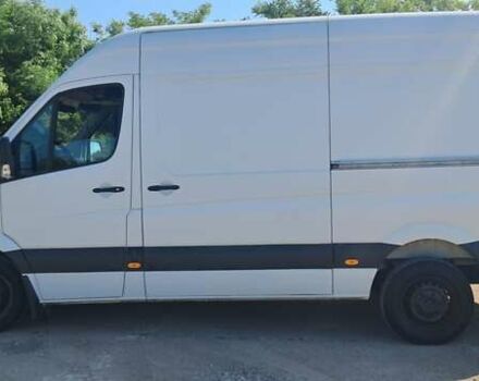 Белый Мерседес Sprinter, объемом двигателя 2.2 л и пробегом 316 тыс. км за 15500 $, фото 3 на Automoto.ua