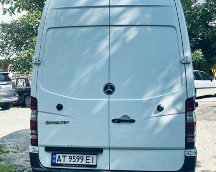 Белый Мерседес Sprinter, объемом двигателя 2.99 л и пробегом 350 тыс. км за 33500 $, фото 8 на Automoto.ua