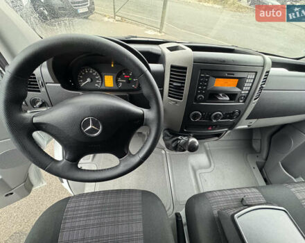 Белый Мерседес Sprinter, объемом двигателя 0 л и пробегом 224 тыс. км за 19900 $, фото 24 на Automoto.ua