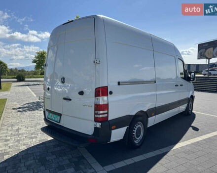 Белый Мерседес Sprinter, объемом двигателя 2.2 л и пробегом 370 тыс. км за 17700 $, фото 4 на Automoto.ua