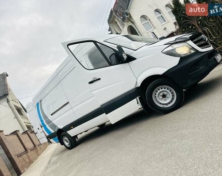 Белый Мерседес Sprinter, объемом двигателя 2.1 л и пробегом 330 тыс. км за 18700 $, фото 129 на Automoto.ua