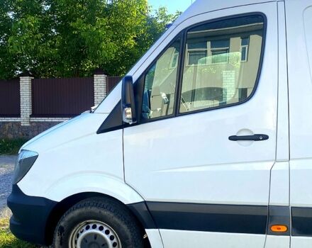 Белый Мерседес Sprinter, объемом двигателя 2.2 л и пробегом 230 тыс. км за 20900 $, фото 4 на Automoto.ua