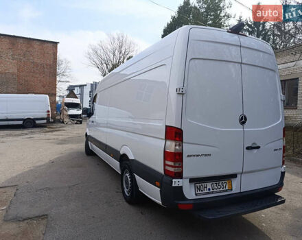 Белый Мерседес Sprinter, объемом двигателя 2.2 л и пробегом 334 тыс. км за 21500 $, фото 3 на Automoto.ua