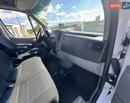 Белый Мерседес Sprinter, объемом двигателя 2.2 л и пробегом 370 тыс. км за 17700 $, фото 28 на Automoto.ua