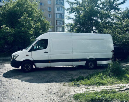 Белый Мерседес Sprinter, объемом двигателя 2.99 л и пробегом 350 тыс. км за 33500 $, фото 9 на Automoto.ua