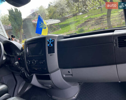 Белый Мерседес Sprinter, объемом двигателя 2.2 л и пробегом 213 тыс. км за 34568 $, фото 14 на Automoto.ua