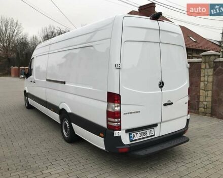 Белый Мерседес Sprinter, объемом двигателя 2.14 л и пробегом 217 тыс. км за 23700 $, фото 8 на Automoto.ua