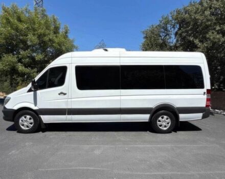 Белый Мерседес Sprinter, объемом двигателя 3 л и пробегом 50 тыс. км за 5300 $, фото 4 на Automoto.ua