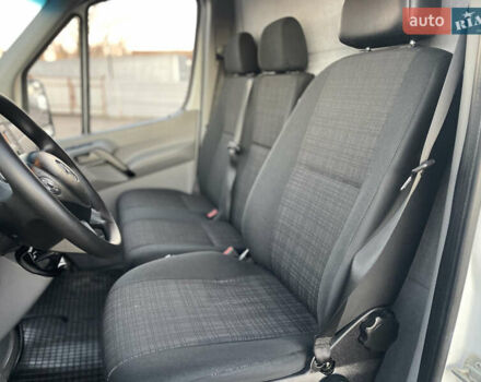 Белый Мерседес Sprinter, объемом двигателя 2.2 л и пробегом 320 тыс. км за 23500 $, фото 40 на Automoto.ua
