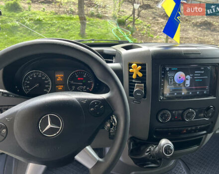 Белый Мерседес Sprinter, объемом двигателя 2.2 л и пробегом 213 тыс. км за 34568 $, фото 20 на Automoto.ua