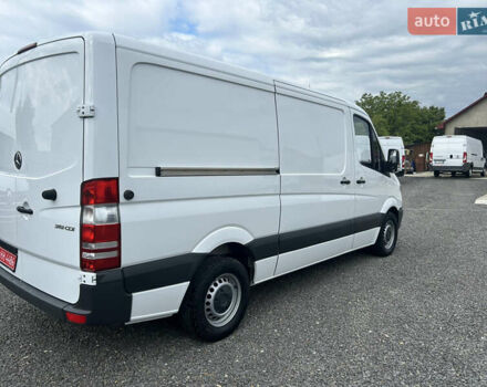 Белый Мерседес Sprinter, объемом двигателя 0 л и пробегом 245 тыс. км за 19800 $, фото 2 на Automoto.ua
