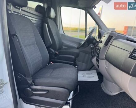Білий Мерседес Sprinter, об'ємом двигуна 2.2 л та пробігом 292 тис. км за 23000 $, фото 61 на Automoto.ua