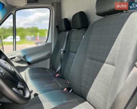 Белый Мерседес Sprinter, объемом двигателя 2.2 л и пробегом 320 тыс. км за 22400 $, фото 25 на Automoto.ua
