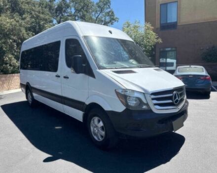 Белый Мерседес Sprinter, объемом двигателя 3 л и пробегом 50 тыс. км за 5300 $, фото 2 на Automoto.ua