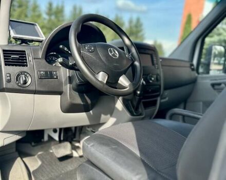 Белый Мерседес Sprinter, объемом двигателя 0 л и пробегом 261 тыс. км за 20950 $, фото 22 на Automoto.ua