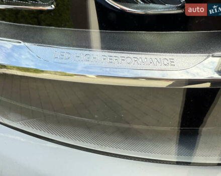 Белый Мерседес Sprinter, объемом двигателя 2.14 л и пробегом 304 тыс. км за 35000 $, фото 8 на Automoto.ua