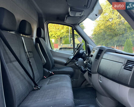 Белый Мерседес Sprinter, объемом двигателя 2.2 л и пробегом 388 тыс. км за 17200 $, фото 18 на Automoto.ua