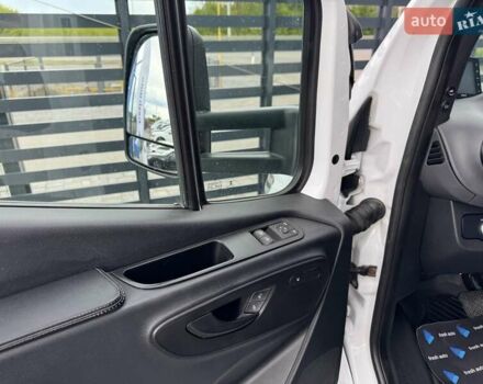 Белый Мерседес Sprinter, объемом двигателя 2.2 л и пробегом 296 тыс. км за 23900 $, фото 13 на Automoto.ua