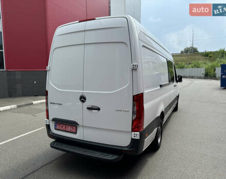 Белый Мерседес Sprinter, объемом двигателя 2.14 л и пробегом 193 тыс. км за 26900 $, фото 2 на Automoto.ua