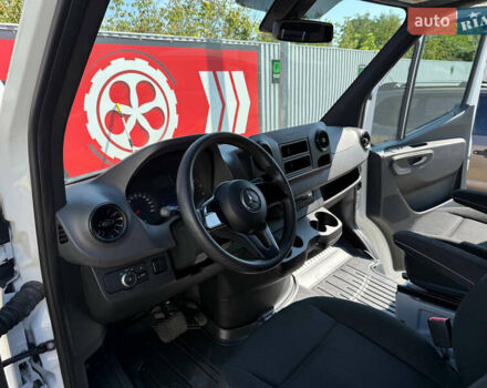 Белый Мерседес Sprinter, объемом двигателя 2.99 л и пробегом 164 тыс. км за 40999 $, фото 8 на Automoto.ua