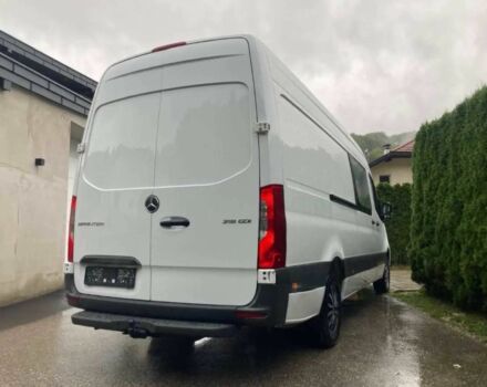 Белый Мерседес Sprinter, объемом двигателя 2.2 л и пробегом 50 тыс. км за 12000 $, фото 4 на Automoto.ua