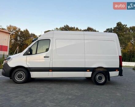 Белый Мерседес Sprinter, объемом двигателя 2.99 л и пробегом 330 тыс. км за 33500 $, фото 6 на Automoto.ua