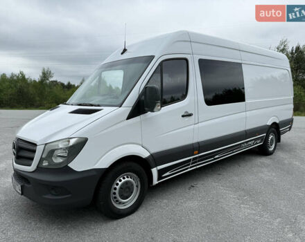 Белый Мерседес Sprinter, объемом двигателя 3 л и пробегом 289 тыс. км за 29800 $, фото 1 на Automoto.ua