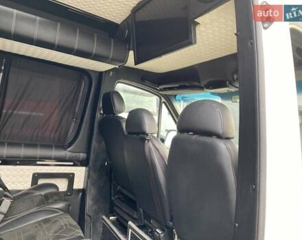 Білий Мерседес Sprinter, об'ємом двигуна 2.14 л та пробігом 368 тис. км за 26750 $, фото 43 на Automoto.ua