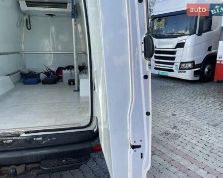 Белый Мерседес Sprinter, объемом двигателя 3 л и пробегом 517 тыс. км за 31800 $, фото 8 на Automoto.ua