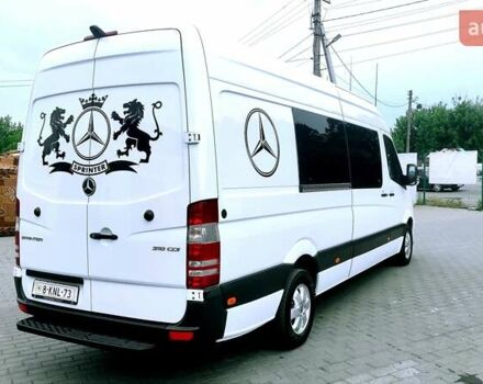 Белый Мерседес Sprinter, объемом двигателя 2.2 л и пробегом 250 тыс. км за 34999 $, фото 4 на Automoto.ua