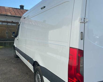 Белый Мерседес Sprinter, объемом двигателя 2.2 л и пробегом 256 тыс. км за 24028 $, фото 3 на Automoto.ua