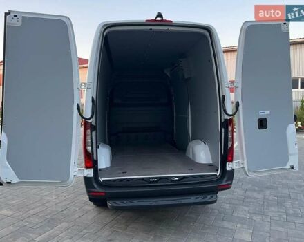 Белый Мерседес Sprinter, объемом двигателя 2.99 л и пробегом 330 тыс. км за 33500 $, фото 38 на Automoto.ua