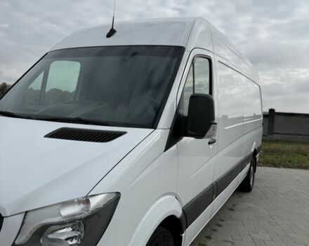 Белый Мерседес Sprinter, объемом двигателя 2.1 л и пробегом 290 тыс. км за 22699 $, фото 3 на Automoto.ua