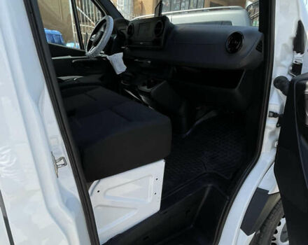 Білий Мерседес Sprinter, об'ємом двигуна 2.2 л та пробігом 300 тис. км за 25000 $, фото 20 на Automoto.ua