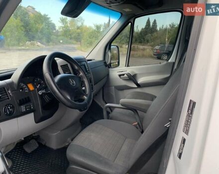 Белый Мерседес Sprinter, объемом двигателя 2.14 л и пробегом 232 тыс. км за 29999 $, фото 9 на Automoto.ua