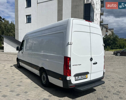 Белый Мерседес Sprinter, объемом двигателя 0 л и пробегом 241 тыс. км за 23200 $, фото 11 на Automoto.ua