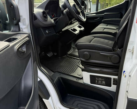 Белый Мерседес Sprinter, объемом двигателя 2.14 л и пробегом 304 тыс. км за 35000 $, фото 22 на Automoto.ua