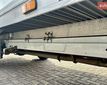 Белый Мерседес Sprinter, объемом двигателя 0 л и пробегом 261 тыс. км за 20950 $, фото 16 на Automoto.ua