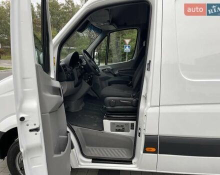 Белый Мерседес Sprinter, объемом двигателя 2.2 л и пробегом 238 тыс. км за 25300 $, фото 15 на Automoto.ua
