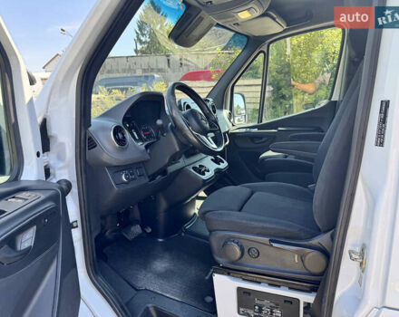 Белый Мерседес Sprinter, объемом двигателя 3 л и пробегом 270 тыс. км за 38000 $, фото 12 на Automoto.ua