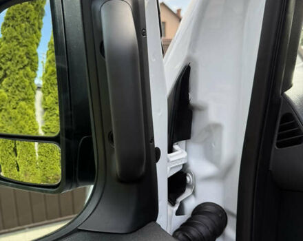 Белый Мерседес Sprinter, объемом двигателя 2.14 л и пробегом 304 тыс. км за 35000 $, фото 35 на Automoto.ua